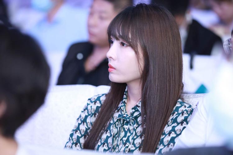 新中老年健康輕運動舞極限輕動鞋“歐賽斯超級品牌日”閃亮登場