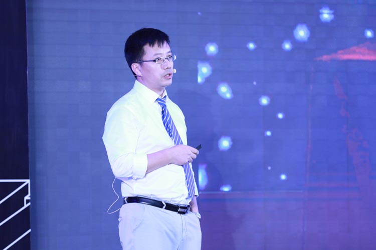 斯柔菲亮相歐賽斯超級(jí)品牌日，演繹超競(jìng)爭(zhēng)時(shí)代的差異化奇勝之道 