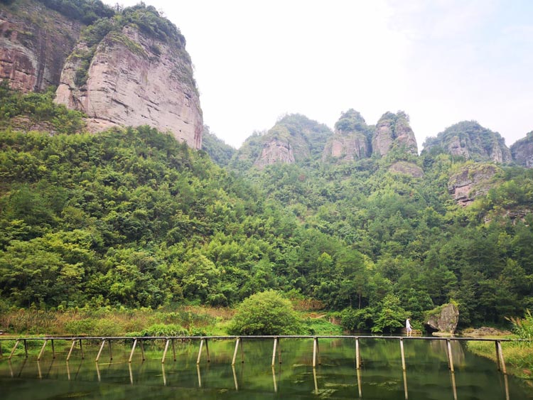 穿巖十九峰 穿巖十九峰