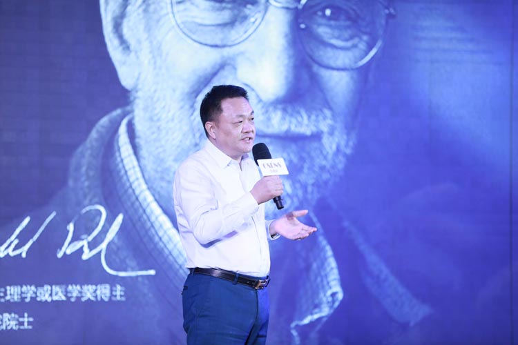 斯柔菲亮相歐賽斯超級(jí)品牌日，演繹超競(jìng)爭(zhēng)時(shí)代的差異化奇勝之道 